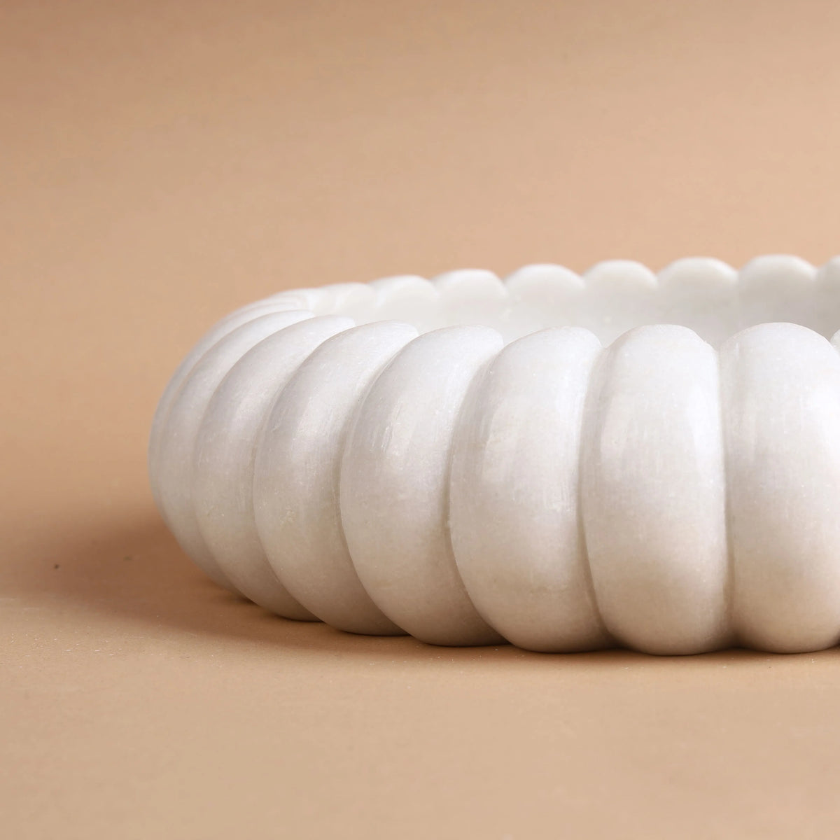 Cloud Urli - White Marble Ribbed Urli