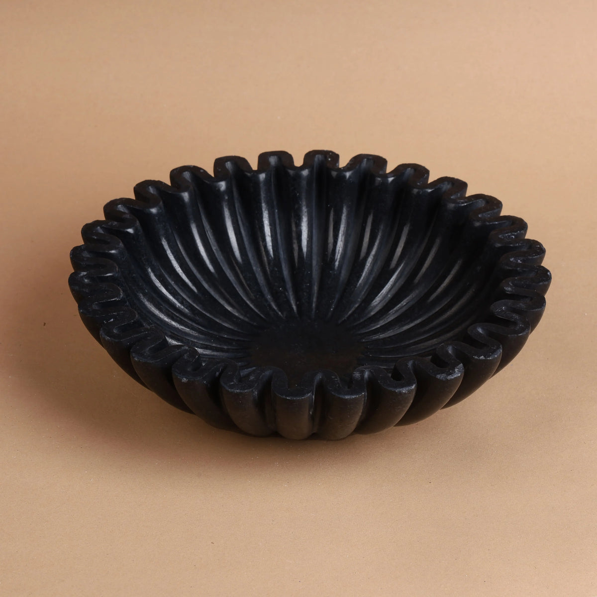 Ripple Bowl – Black Marble Fluted Bowl with Wavy Rim