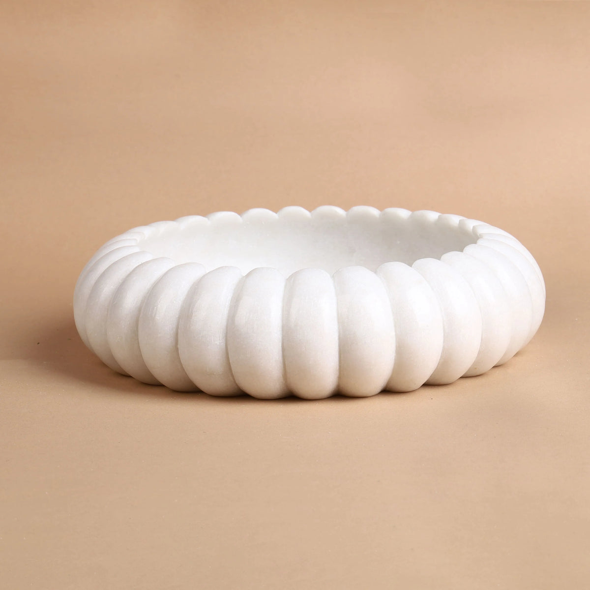 Cloud Urli - White Marble Ribbed Urli