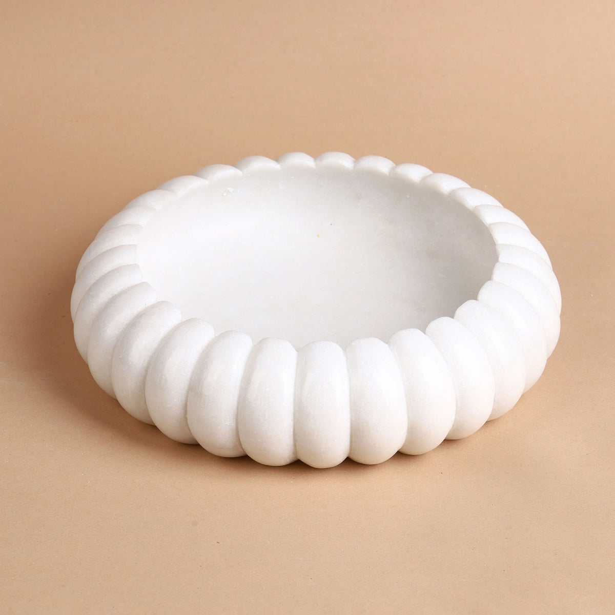 Cloud Urli - White Marble Ribbed Urli