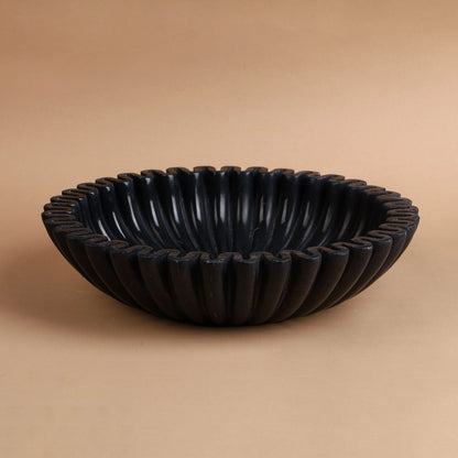 Ripple Bowl – Black Marble Fluted Bowl with Wavy Rim