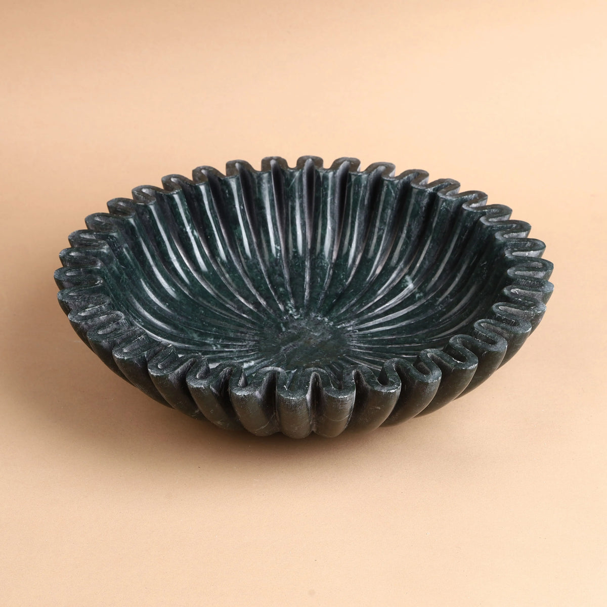 Ripple Bowl – Black Marble Fluted Bowl with Wavy Rim
