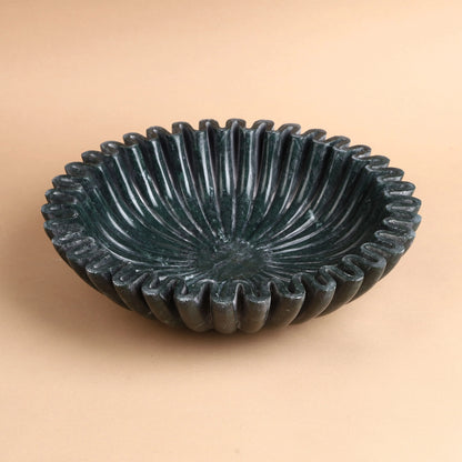 Ripple Bowl – Black Marble Fluted Bowl with Wavy Rim